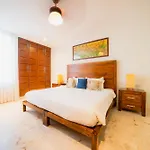 2 Bedroom Condo With Pool In The Center Of Playa Del Carmen - Anah Playa